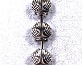Metal scallop shell spacer beads for bracelets, 20 pcs ocean theme shell shaped alloy beads for jewelry, antique silver 8x8 mm, 1.7mm hole