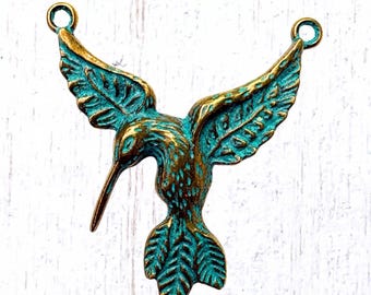 5 antique bronze hummingbird charms, 40.5x38 mm alloy with double loops and blue patina for nature inspired crafts (G0226)