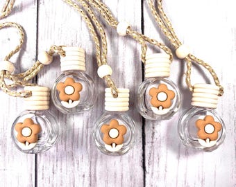 Set of 5 empty diffuser bottles with cute flower, DIY car freshie gifts, bottle diffusers for essential oils, fillable hanging air freshener