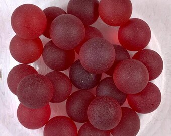 Red sea glass marbles for crafting, tumbled glass vase filler, sea glass for jewelry, glass balls for bowls, decor accent, 15.5mm, 25 pcs
