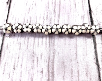 Large hole metal flower beads, alloy white enamel floral bead for DIY fairy wand or garden stake, European spacer bead for bracelets, 10 pcs