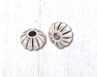 20 metal rondelle spacer beads, 7.5x4.5mm lantern beads with 2.3mm hole, antique silver alloy layering beads for jewelry (M0334/7)