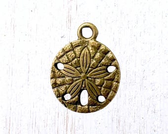 20 sand dollar charms, 19x15.5 mm sand dollar shell pendant, alloy antique bronze finish for coastal jewelry (L0304)