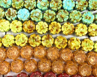 10 pcs Czech glass flower beads, 14mm boho floral beads for jewelry, Hawaii flower glass beads, hibiscus beads (A0054)