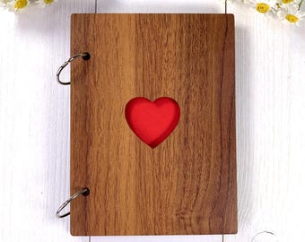 Blank scrapbook album, small 6" looseleaf album with wood covers and heart cutout, junk journal, photo album with 15 black cardstock pages