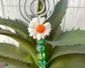 Set of 3 daisy mini plant stakes, daisy plant companion for succulents, cheerful gift for flower lovers, bouquet accessory, basket stuffers
