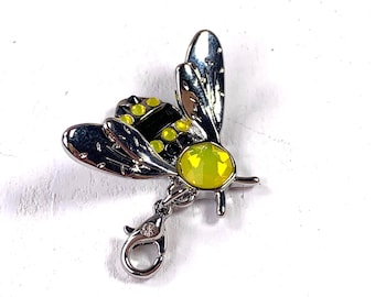 2 bumble bee charms, silver with Swarovski crystals and lobster claw clasp, for charm bracelets, dangle bee pendant for keychains (L0314)