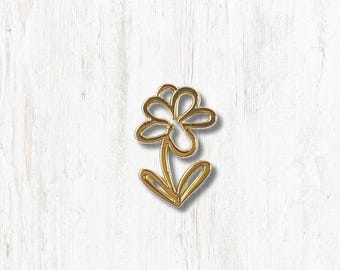 10 light gold daisy flower charms, alloy open back bezels, cute flower pendant for earrings and jewelry, boho charms for bracelets, 21x14mm