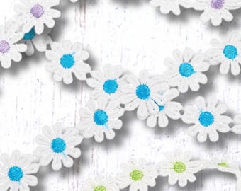 Daisy flower ribbon trim, 5 yards (4.57m) ~1" width floral embroidered lace for scrapbooking, cards, sewing, in green, blue, or purple
