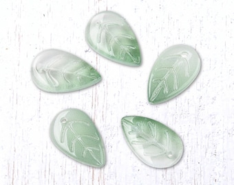 20 glass leaf charms, light green ombre, 17.5x10.5mm, teardrop shape with vein design (A0057)