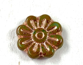6 Czech glass daisy beads, large 18mm flower focal, green with copper wash finish, high quality Bohemian crystal beads for jewelry (A0066)