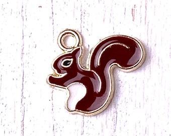 Squirrel charms, 10 pcs, alloy with enamel 15.5x18mm squirrel charms with loop, autumn theme charms with gold finish, multiple color options