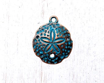 10 sand dollar charms, 24.5x20.5 mm sand dollar shell pendant, alloy copper and blue patina finish for coastal jewelry (G0228)