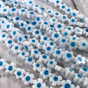 White and blue glass daisy beads for earrings, millefiori flower beads, nature inspired flower shaped glass beads, 6-8 mm, approx 50 pcs
