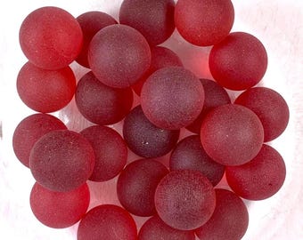 Red sea glass style marbles for crafting, 15.5mm, 25 pcs, tumbled glass vase filler, frosted glass for jewelry, games, decor (I0256)