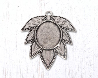 5 pendant blanks with leaves, antique silver cabochon trays, 52mm long with 25x18mm oval bezel, for DIY boho jewelry