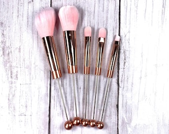 Beadable blank items, make-up brush set, cosmetic brushes for personalized gifts, DIY party favors, pink, blue, or black, 5 pc set