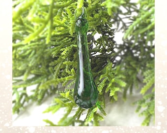10 green glass drop ornaments, 50mm teardrop pendant for raindrop earrings, water droplet jewelry, chandeliersr (J0279)
