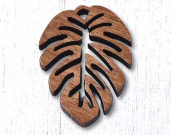 10 monstera leaf wood charms, 27.5x20mm laser cut pendants, tropical leaf pattern for boho jewelry
