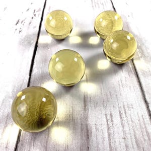 Yellow 29-30 mm marbles, 5 pcs, 1 inch+ transparent undrilled glass beads, marbles for games, vase filler, jewelry (H0231)