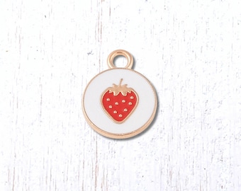 Round charm with strawberry, 10 pcs, 17x13mm alloy with enamel, light gold finish, strawberry fruit charms for jewelry and crafts (L0319)