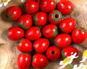 20 wood strawberry beads, red painted wood beads 20x17.5mm with large 4.5mm hole for DIY beadable crafts, garlands, trays, jewelry making