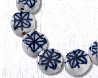 Blue and white porcelain beads, 30 pcs, 12.5mm flat round coin beads with sunburst flower design, hand painted