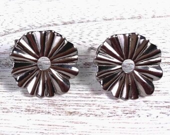 Flower earring findings, 3 pair, 17.5mm silver tone flower with vertical loop, stainless steel floral stud earring base with backs