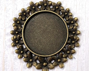 5 cabochon pendant blanks, bronze floral cabochon tray for DIY jewelry, flower edge, 49mm, 25mm round tray (B0098)