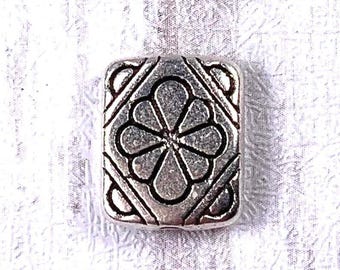 10 metal flower spacer beads, 12x9.5mm flat rectangle alloy beads with 1.6mm hole, antique silver with flower print for jewelry and beading