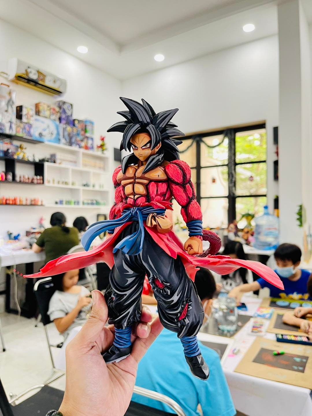 FIGURE DRAGON BALL SUPER - GOKU XENO SUPER SAYAJIN 4 - R&N Geek