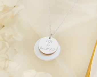 Collar grabado para mujer, medalla de nácar, plata, regalo para el Día de la Madre, regalo para niñera, maestra, mamá, abuela, joyería personalizada
