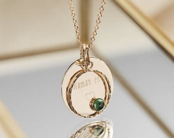 Collier personnalisé médaille cercle avec pierre verte, cadeau unique femme naissance  anniversaire mariage