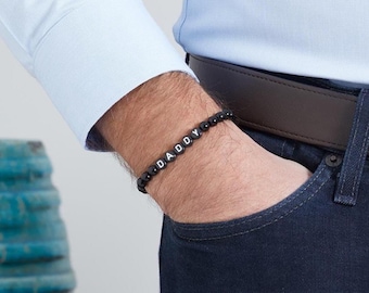 Pulsera de perla negra, pulsera de letras personalizada, pulsera de hombre, pulsera personalizada del Día del Padre, regalo para papá, regalo de despedida de soltera