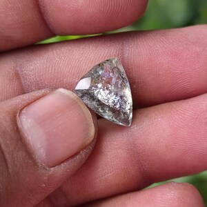 Faceted Moss Aquamarine Gemstone: 6 Carat Trillion Cut