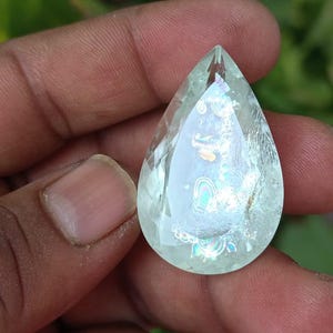 Rainbow Sunshine orthoclase edelsteen: gefacetteerde peer (35 x 22 x 13 mm)