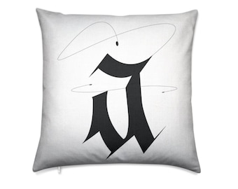 Cuscino lettera A  calligraphy cushion pillow hand lettering calligraphy penna stilografica