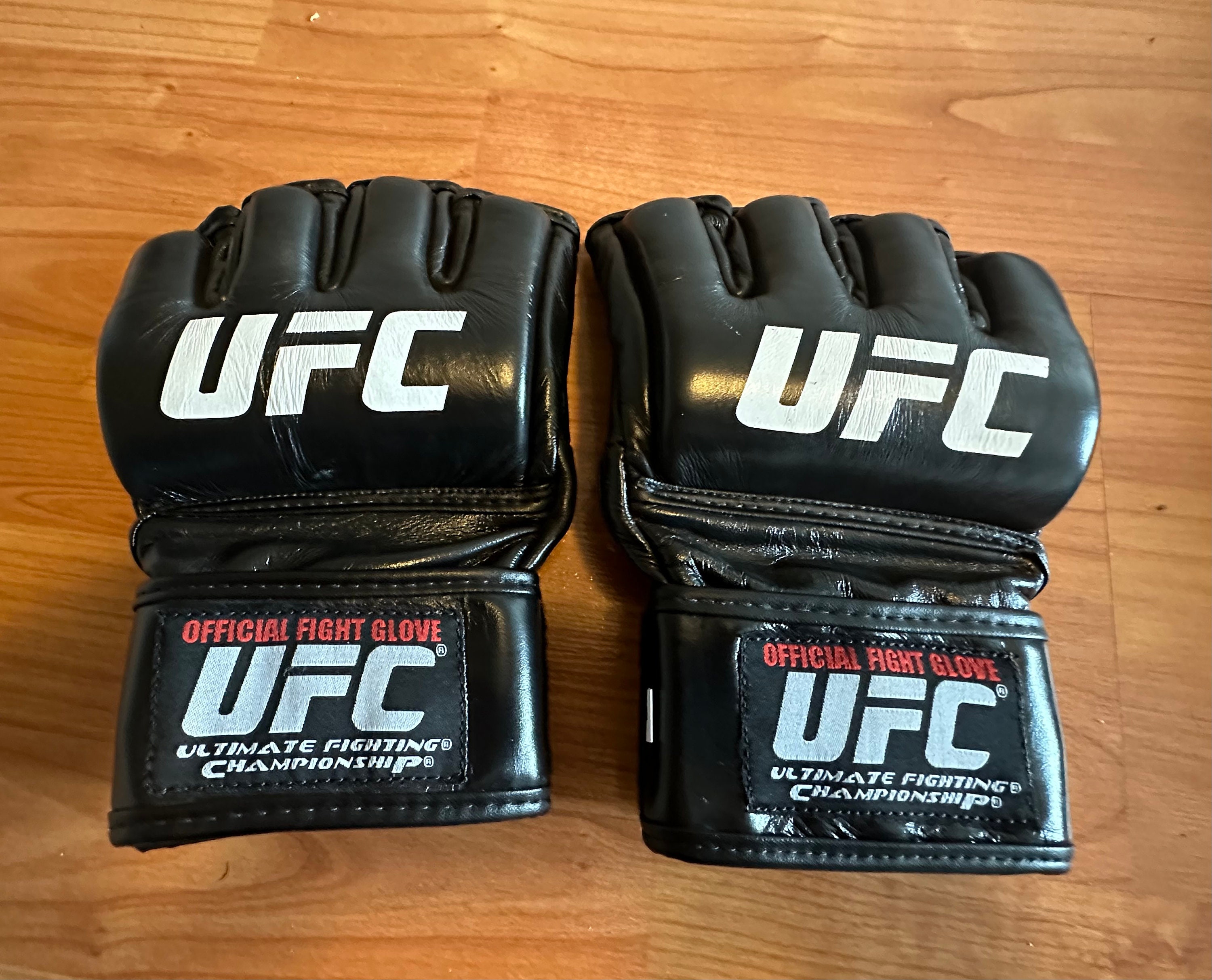 Ufc Fight Gloves,size L,4oz,mma Sparring Gloves,training Gloves,martial