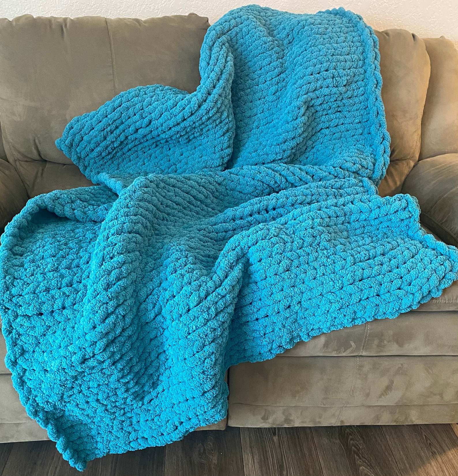 Teal Chunky Knit Blanket Cozy Warm Blanket Knitted Knot Etsy