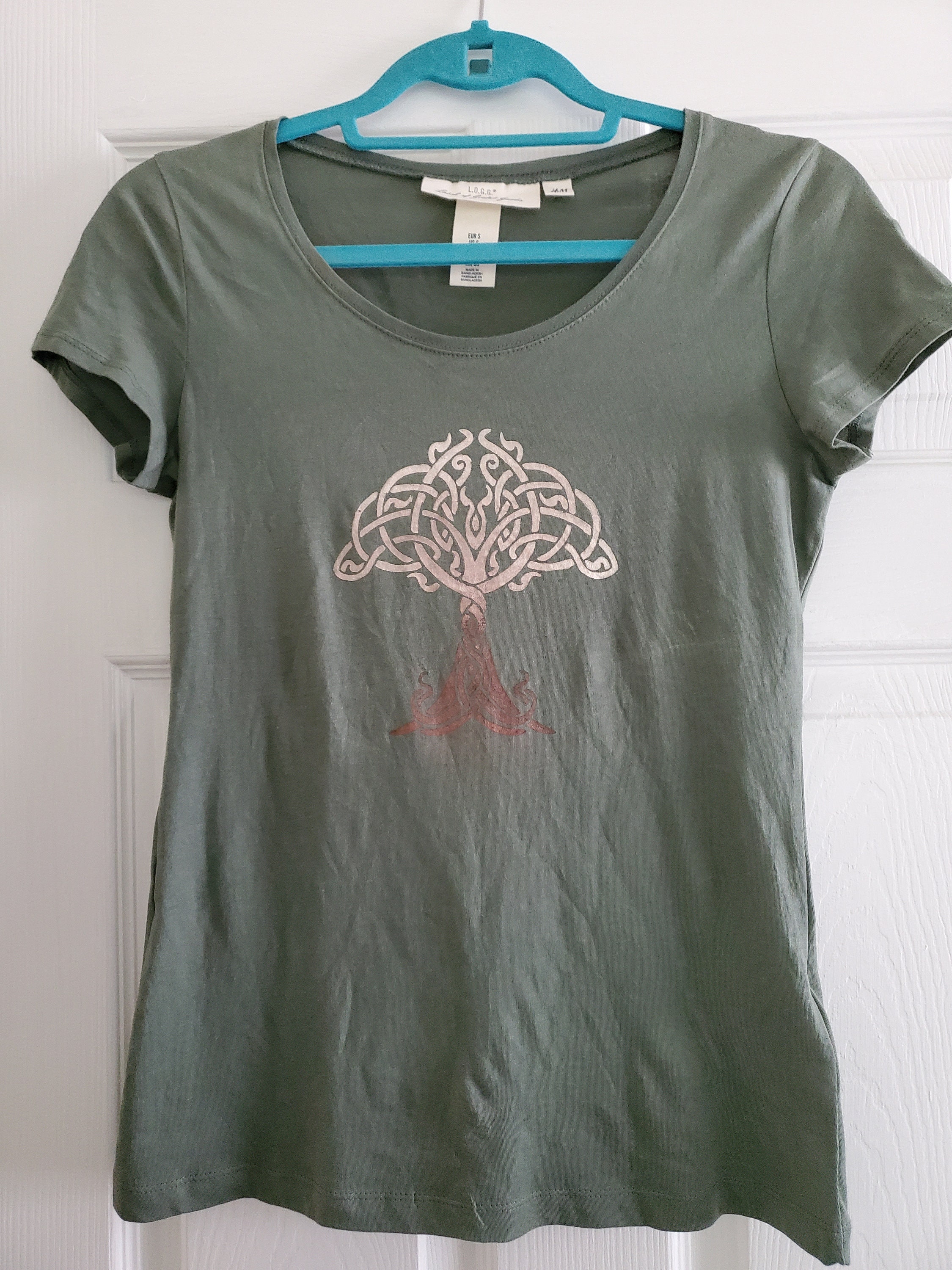 Short Sleeved Mint Green Hand Painted T-shirt With Celtic 