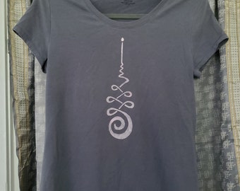 Short Sleeved Grey Hand Painted T-Shirt with Zen Female Enlightenment Design