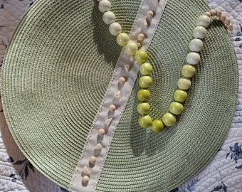 Bolso redondo verde claro único en su clase