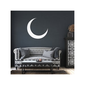 Crescent Moon Metal Wall Art: Space Decor
