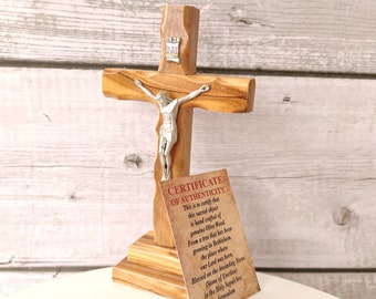 Crucifix Croix en bois d'olivier fabriquée à la main avec certificat d'authenticité Debout Terre Sainte Jérusalem Saint Cadeau Béni Chrétien