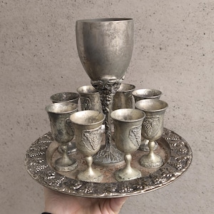 Juego de copas Kiddush de plata vintage, copas de vino Judaica Shabat, bandeja ornamentada judía