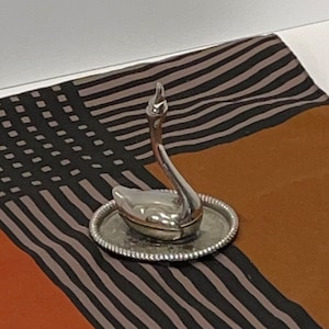 Silver Plated Swan Ring Holder