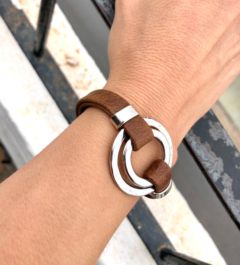 Silver and leather woman bracelet, o-ring bracelet, LINCE lp MODEL, different colors, Italian leather, for women, mothers, handmade jewelry image 2