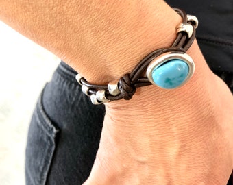Bracelet in silver and leather, boho bracelet, Spanish leather, BLED MODEL, beaded bracelet and resin clasp, original design by OBBVIUS