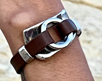 Women's silver and leather bracelet, cuff bracelet, ORLA MODEL, different leather colors, for women, handmade jewelry
