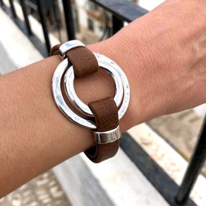 Pulsera mujer de plata y piel, pulsera o-ring doble,  MODELO LINCE lp, diferentes colores de piel, para las mujeres, joyería hecha a mano